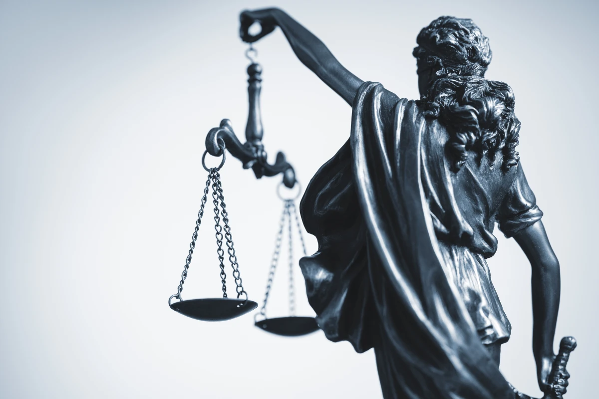 Les femmes face à la justice : Un combat pour l'égalité et l'accès aux droits